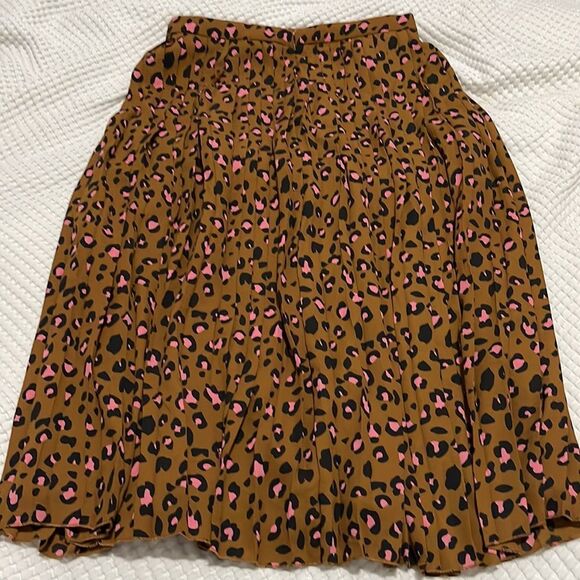 NWT- J. Crew- 2. Animal Print Pleated Skirt - Picture 2 of 7